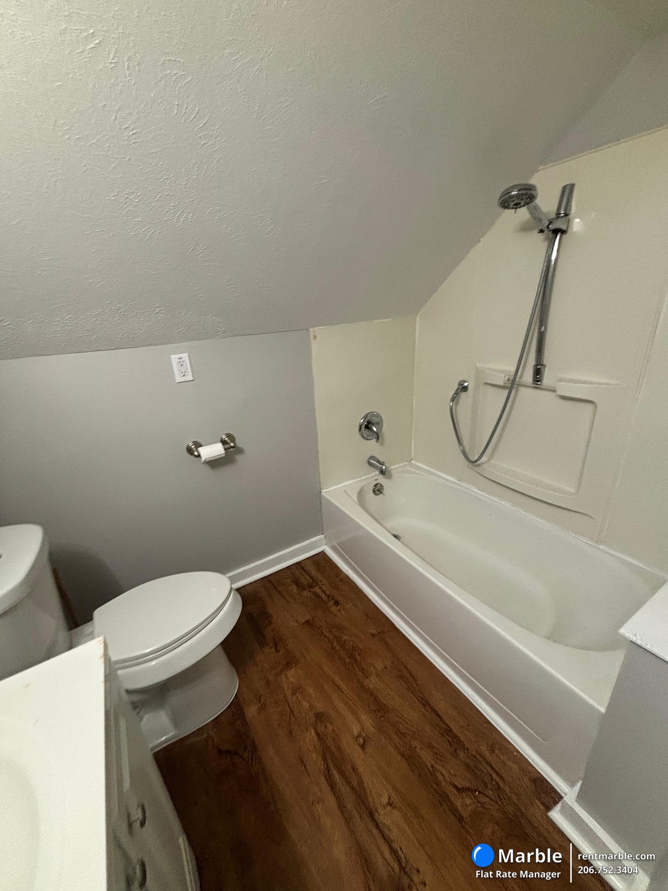 3340 West Blvd, Apt 3, Cleveland OH 44111 photo 6