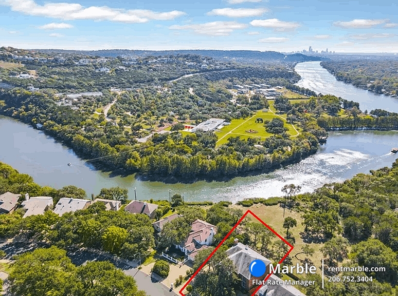 5511 Courtyard Dr, Austin TX 78731 photo 2