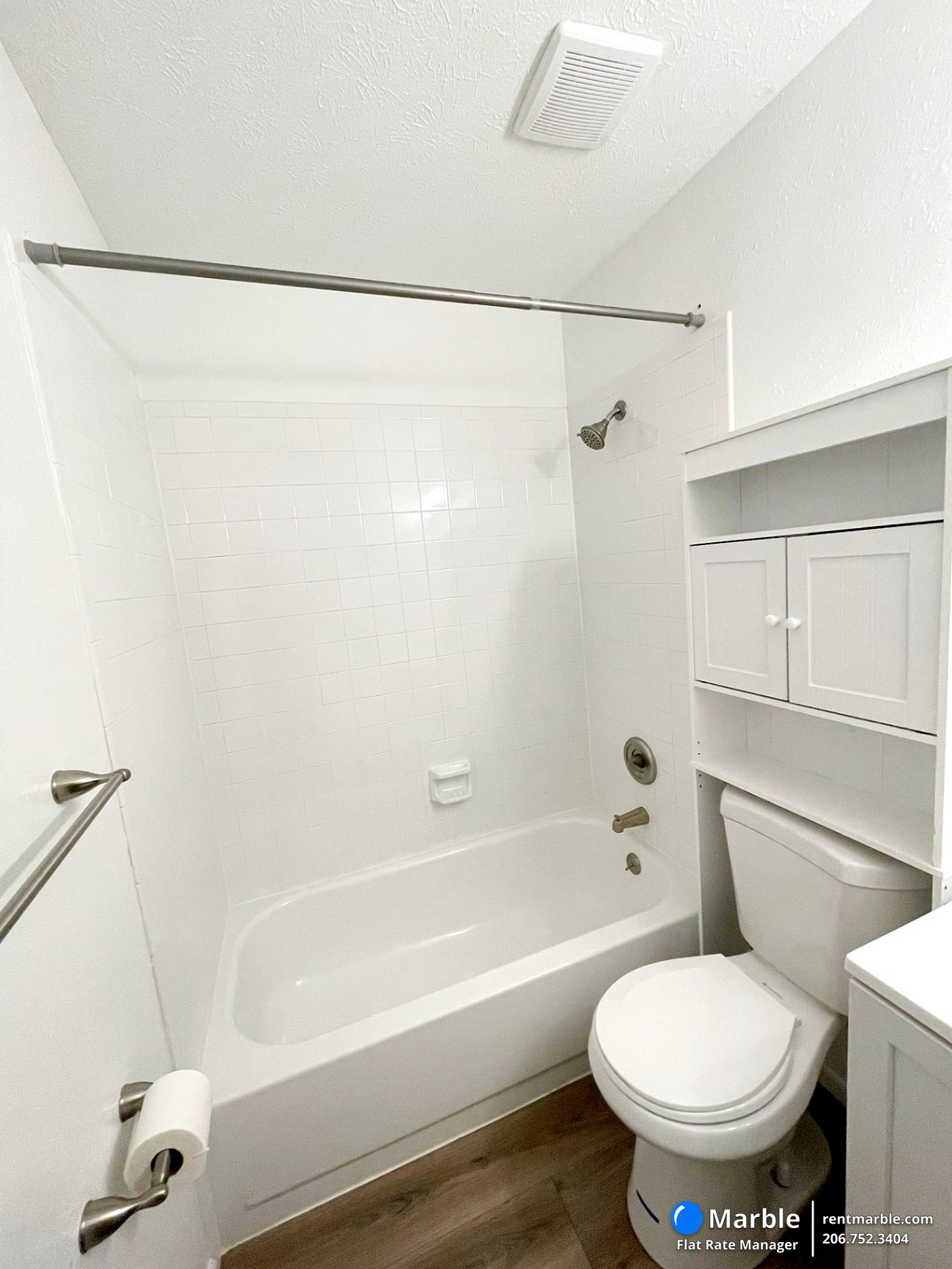 4915 Huntington Ave, Apt 6, Lincoln NE 68504 photo 3