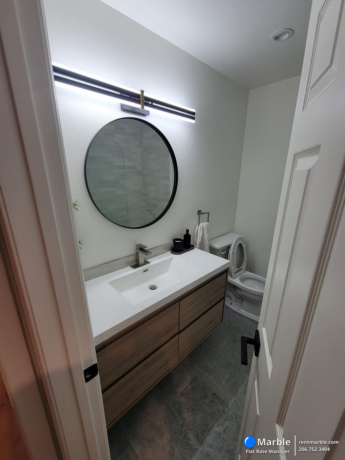 11667 Gorham Ave, Los Angeles CA 90049 photo 2