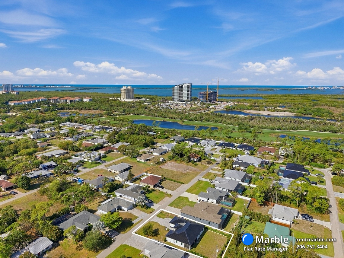 4618 Catalina Ln, Bonita Springs FL 34134 photo 2