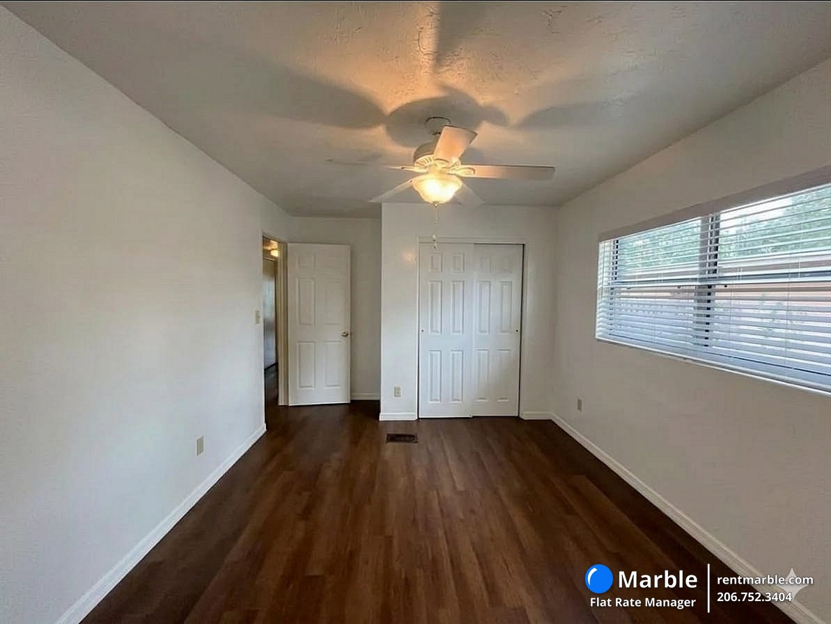 501 SE 14th St, Gainesville FL 32641 photo 16