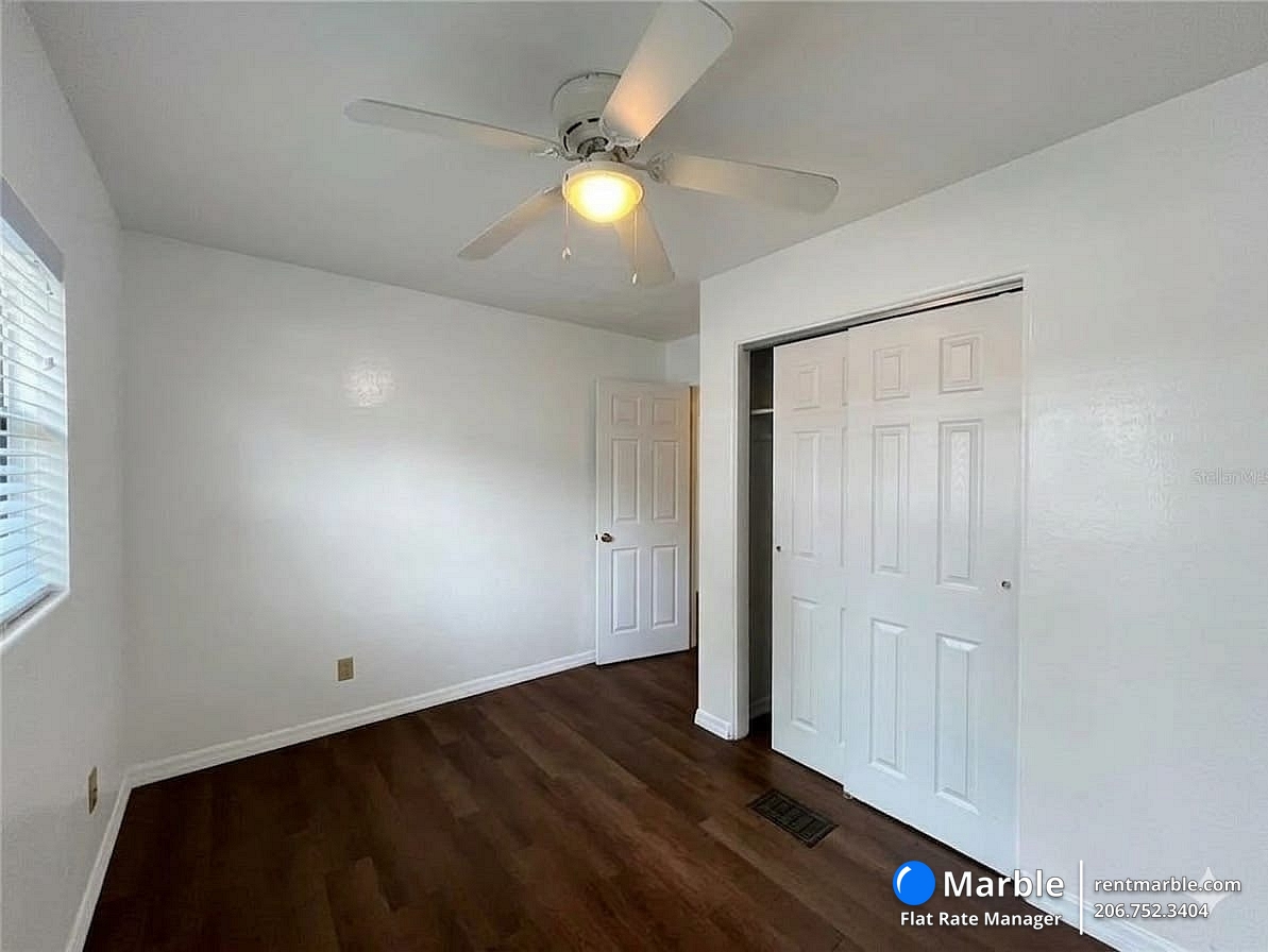 501 SE 14th St, Gainesville FL 32641 photo 8