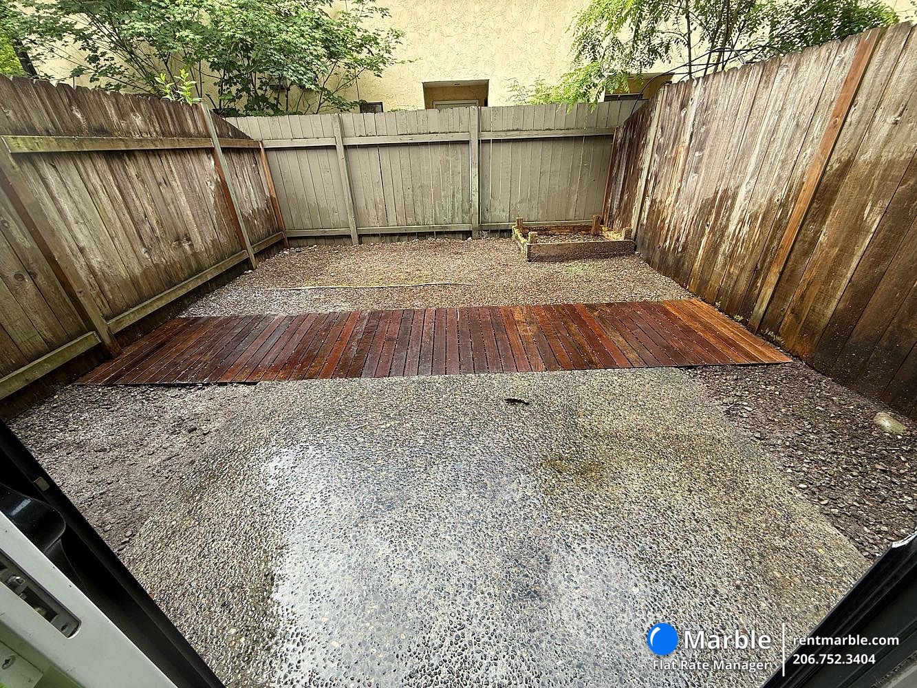2524 NE 195th St, Apt 2, Lake Forest Park WA 98155 photo 2